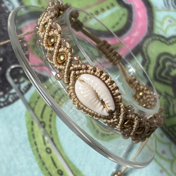 402 bracelet shell beige